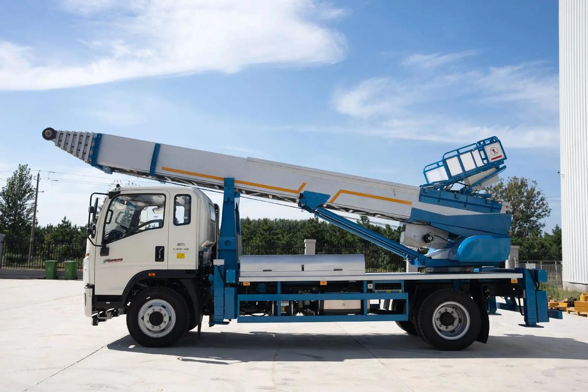 武穴云梯上料车租赁费用