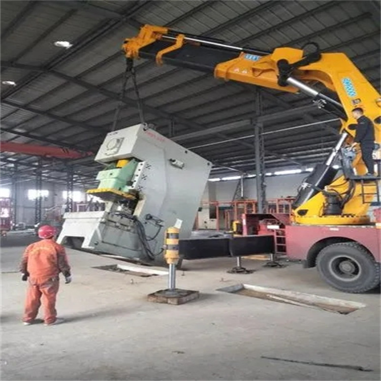 武穴80吨折臂吊车出租附近电话