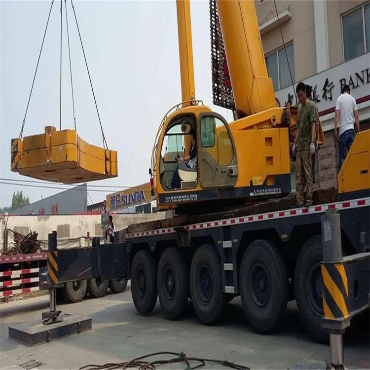 武穴当地吊车出租|机器吊装|75吨|工厂搬迁服务